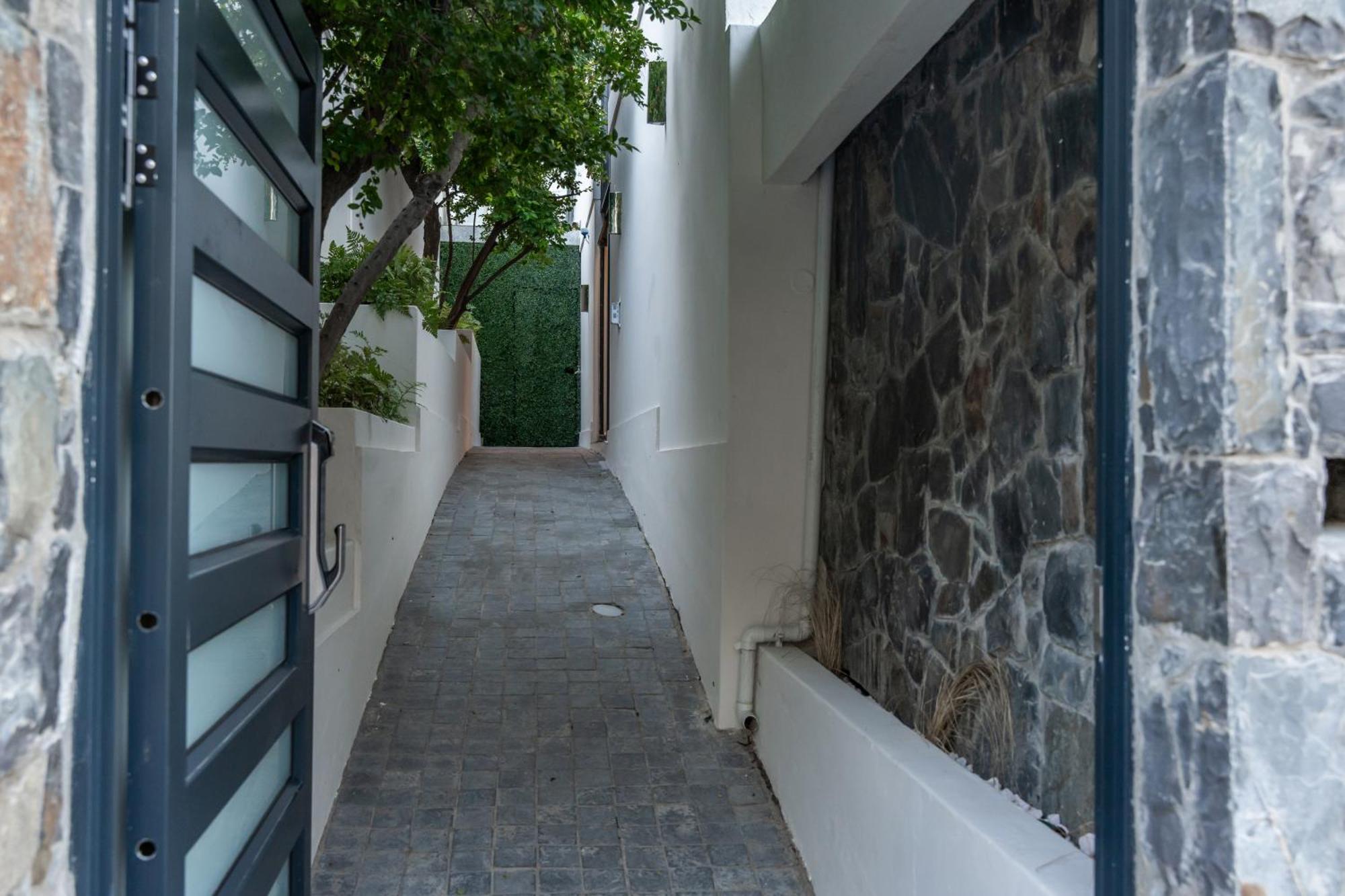 The Lookout - Panoramic 4 Bedroom House With Free Wifi And Pool Kaapstad Buitenkant foto